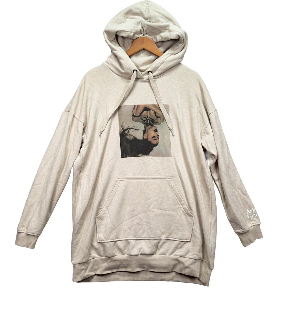 Ariana Grande Women's Winter Hoodie Sweatshirt Cream Oversized Pullover H&M sz M